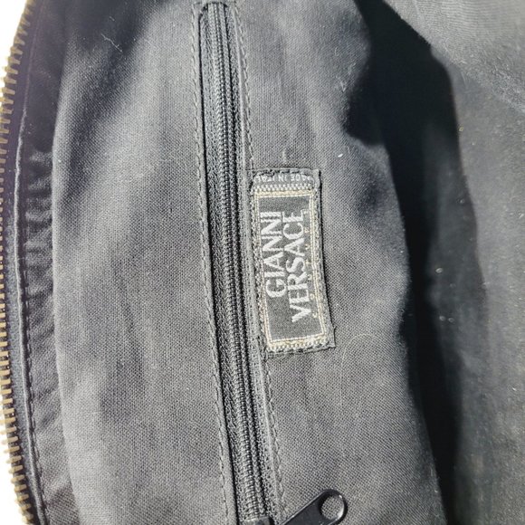 Gianni Versace Vintage Black Medusa Bag - Picture 8 of 9